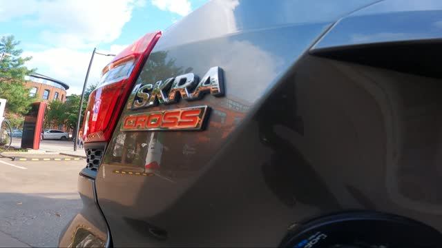 LADA Iskra SW Cross — обзор характеристик: двигатель, клиренс, расход и багажник