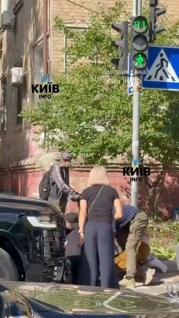 Тараса раздели перед бусификацией
