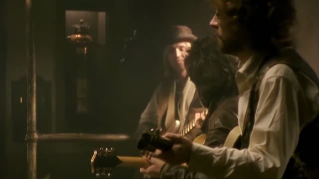 The Traveling Wilburys - End Of The Line (1988)