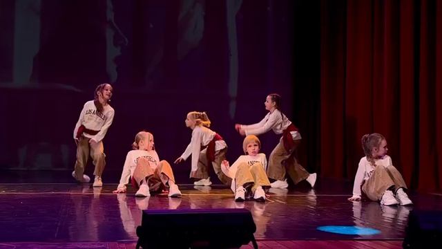 U Team / Hip Hop Horeo Kids