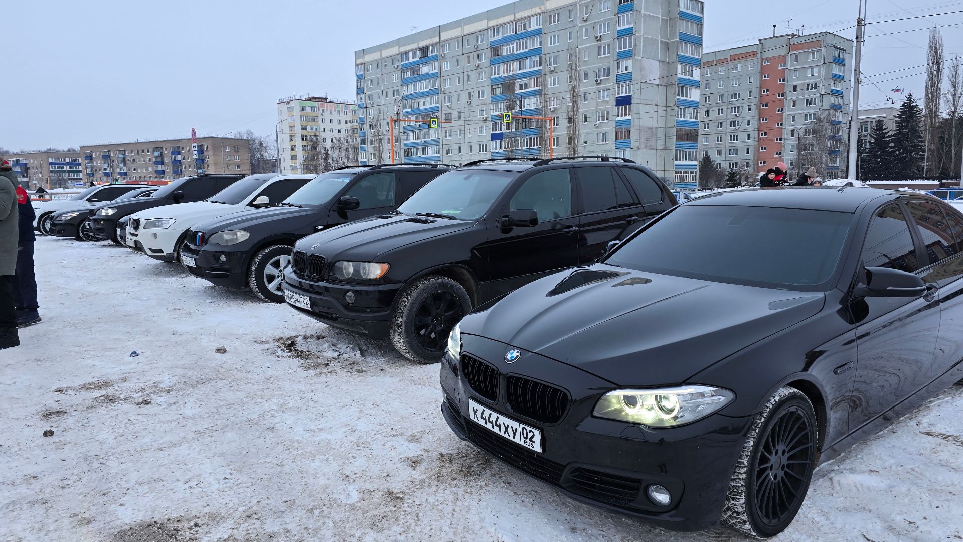 Разные совместные встречи на машинках, в том числе и из разных клубов.