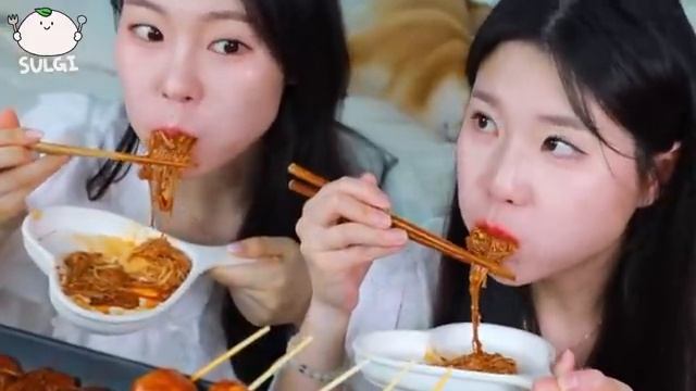 ASMR Мукбанг