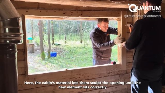 Двое мужчин строят БРЕВЕНЧАТЫЙ ДОМИК в лесу | От начала до конца от @Life In The Siberian Forest