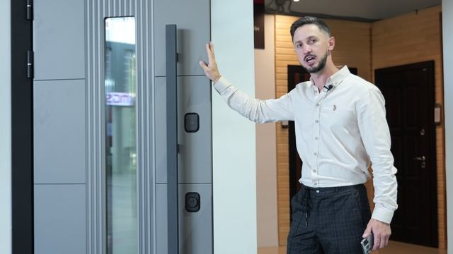 Обзор входной двери Лабиринт Термолаб 2 Про со стеклопакетом