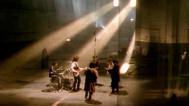The Traveling Wilburys - Handle With Care (1988)