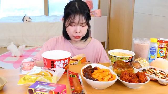 ASMR Мукбанг