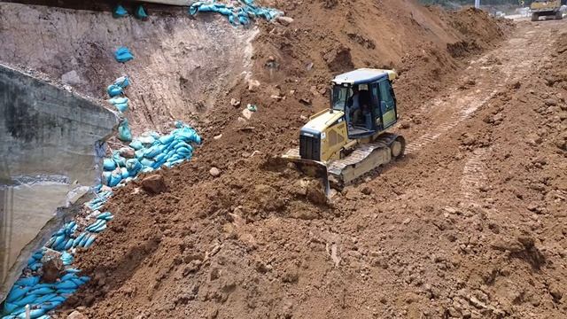 Part_3 .Major Dam Failure： Reconstruction Underway, Damaged Dam Under Emergency Repair.
