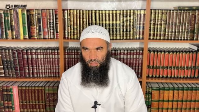 Недействительна молитва того, кто не фиксирует свои органы в каждом положении намаза