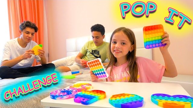 POP IT в реальной жизни РОЗЫГРЫШИ с ПОП ИТ Челлендж от My Little Nastya