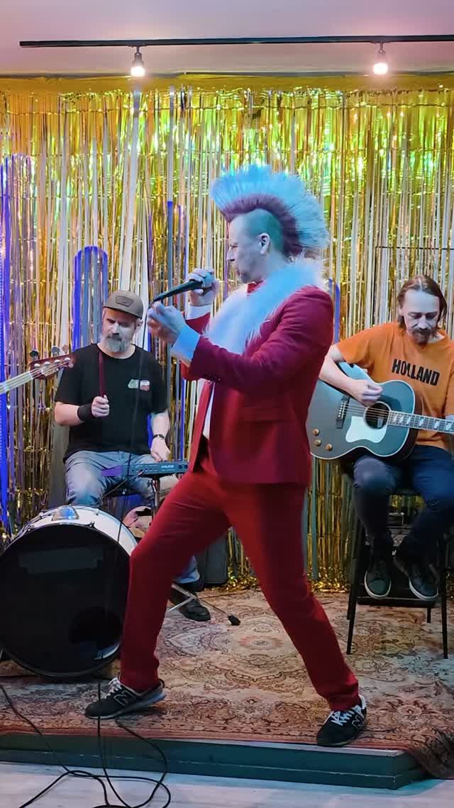 Ленин почти молодой