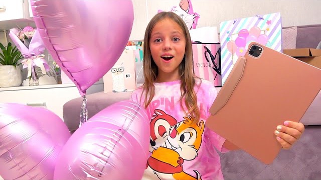 Подарки на мой ДЕНЬ РОЖДЕНИЯ IPad 11 Pro My Little Nastya