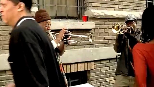 Red Hot Chili Peppers - Hump De Bump