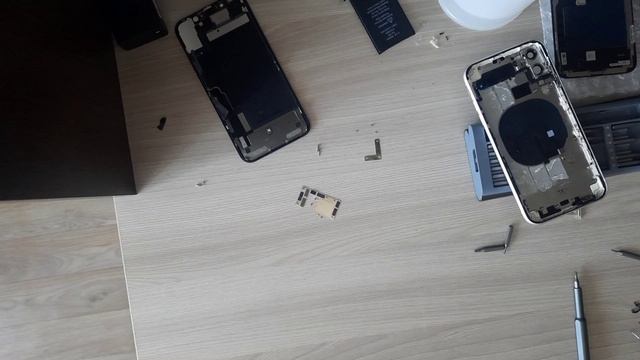 Айфон 11 для пабга за 1500р, прислали нерабочий экран