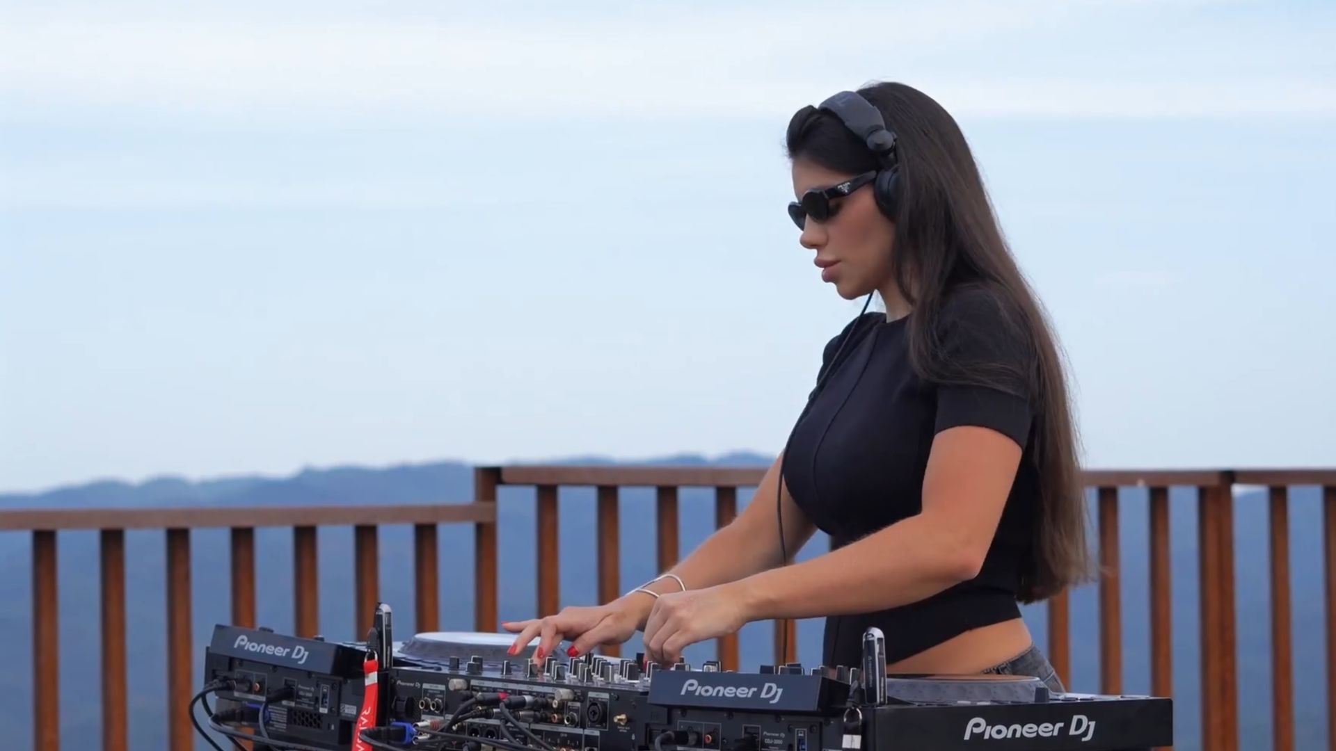 RAISSA RAFAELLI - Live @ Radio Intense   Melodic House & Techno DJ Mix