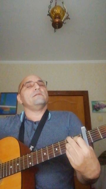 Где тропа за окном припорошена...