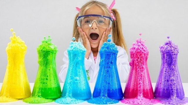В доме Алисы извергается вулкан! Эксперименты