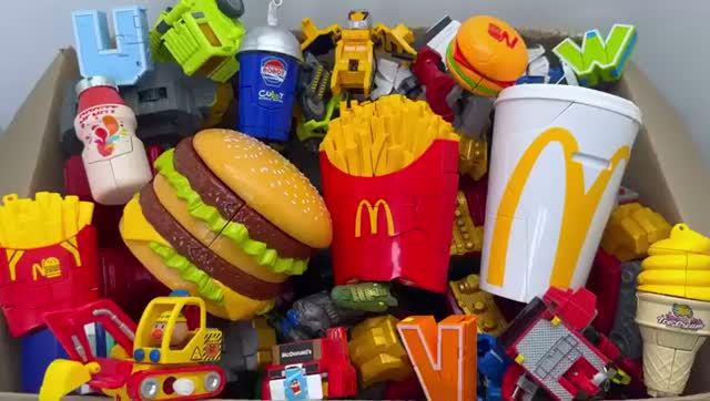 Мини‑набор из McDonald’s: всё по-настоящему, только в миниатюре!Мультики для детей и малышей.