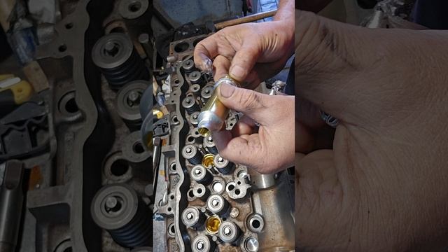 Простая замена стаканов форсунок Isuzu 4hk1.4hl1