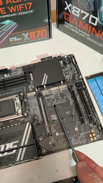 Сколько можно установить SSD M2 на матплаты GIGABYTE X870 без потери производительности SSD и GPU?