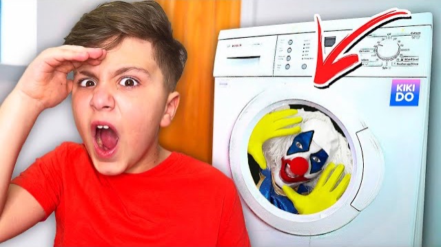 ПРЯЧУСЬ В МУСОРКЕ В 0 ГРАДУСОВ! 🥶 Жесткие прятки от КЛОУНА!
