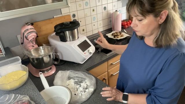 Салат с хрустящими баклажанами очень вкусный и простой рецепт