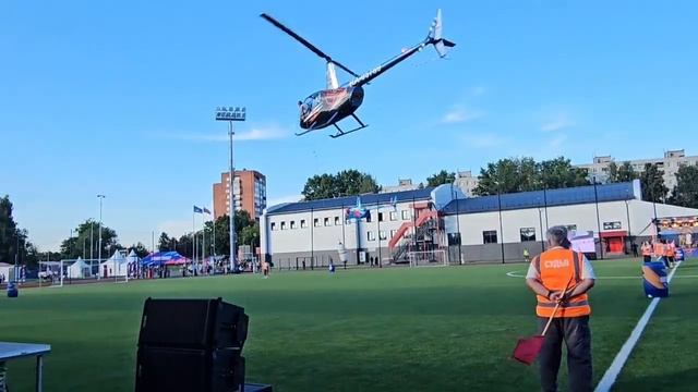 Футбол на вертолетах и рекорд Гинеса по открываю пивом вертолётом!