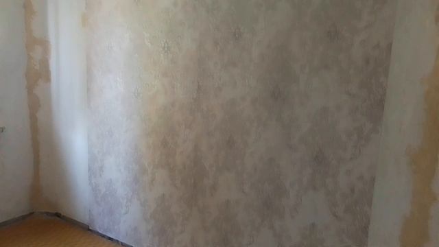 ✨Вся в Долгах...Жарю
Кабачки в кляре❤️начали 
клеить обои