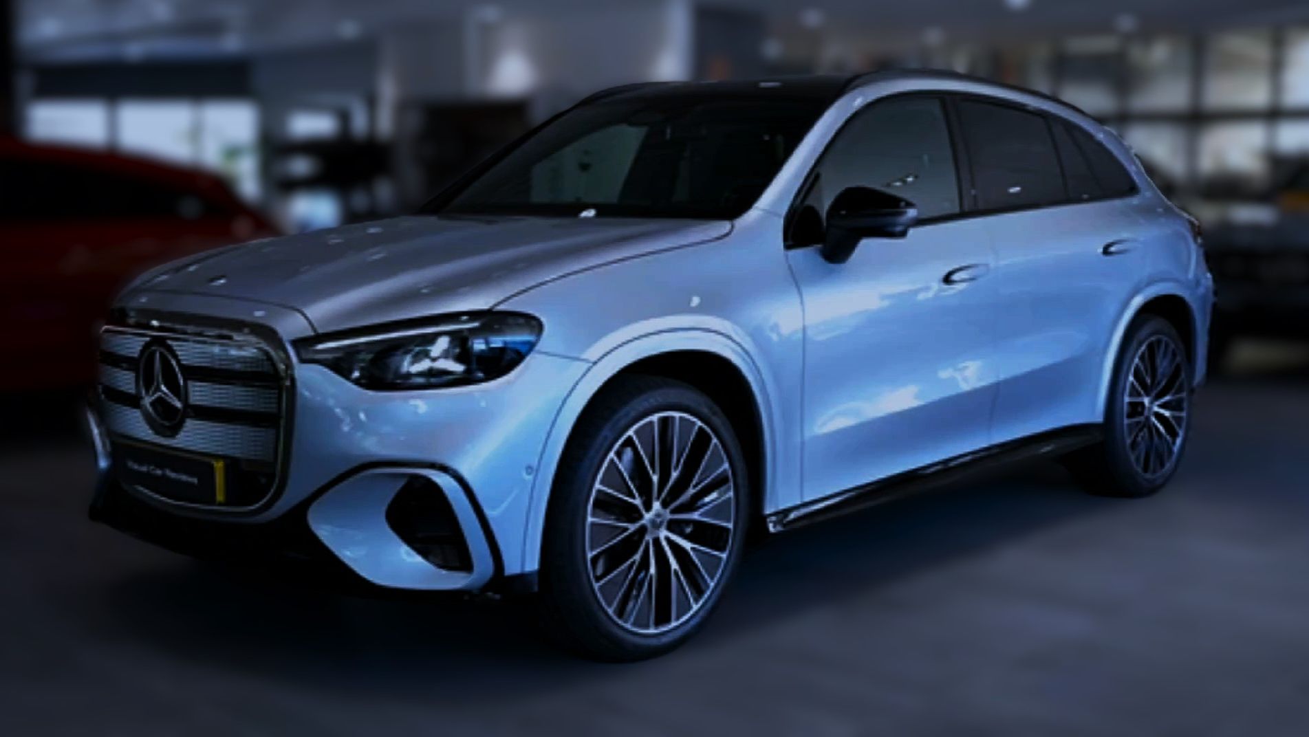 Электрический премиум кроссовер Mercedes GLC - Экстерьер и интерьер