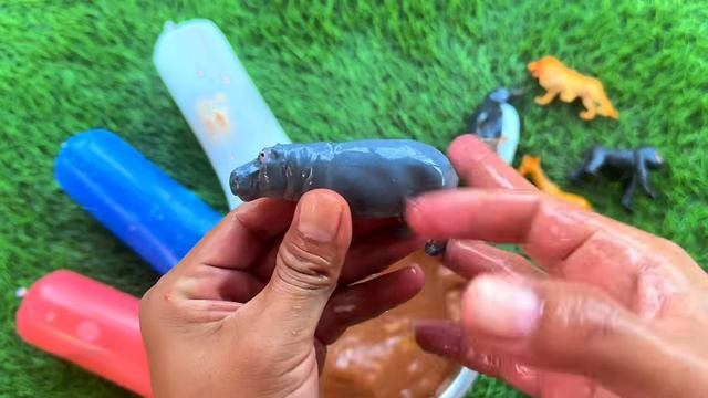 UNBOXING : Panda,pinguin, Kudanil,badak,kerbau,jerapah,singa,harimau,macan Tutul.