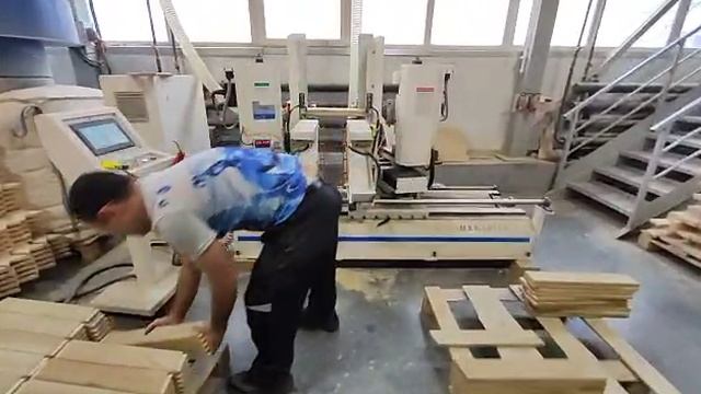Двухсторонний фрезерный станок