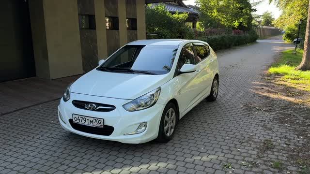 Hyundai Solaris 1.6MT 2012