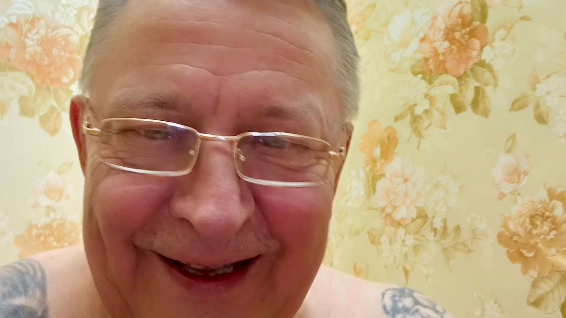 Установил дверь. Я сделал это.