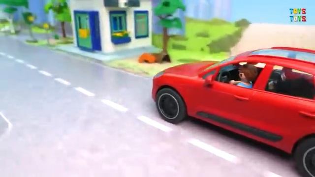 Игрушки скорая помощь и полицейская машина, Щенячий патруль спасает динозавра | Мультики для детей