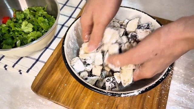 Салат с хрустящими баклажанами по-ресторанному