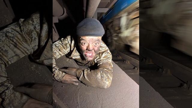 Блогер Супер Сус умер в канализации во время бомбежки. КАНАЛУ КОНЕЦ!