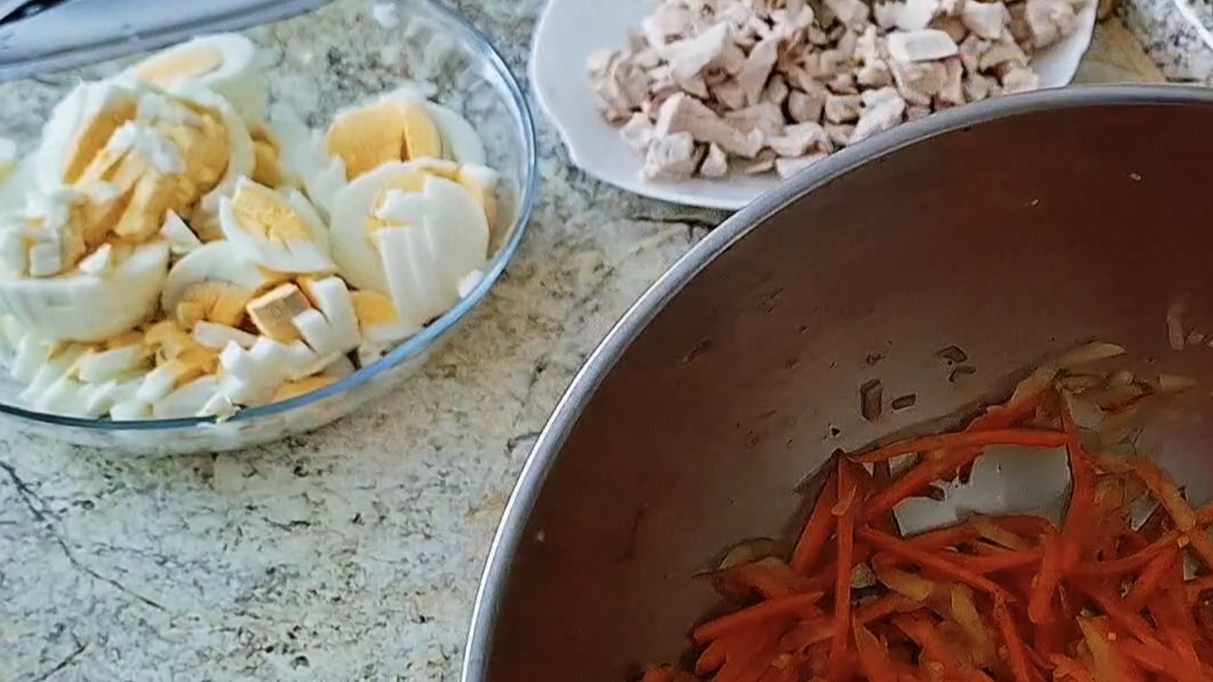 это очень вкусно и быстро/котлетки-оладушки/салат 