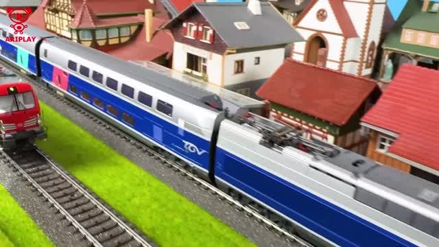Скоростной поезд! Пассажирский поезд и грузовой поезд со звуками Видео детям