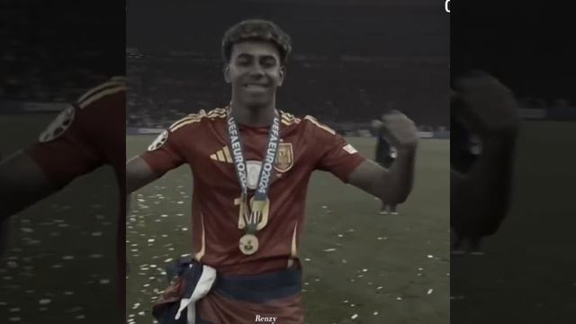 LAMINE YAMAL AND SPAIN