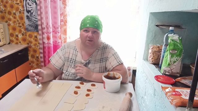 приколюшки из слоёного теста  😂