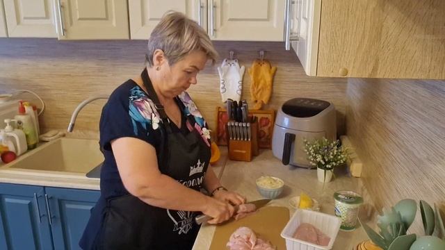 ПОСТРИГЛА ЛЁШИКА, ПРИГОТОВИЛА ОБЕД. НАМ СДЕЛАЛИ ХОЛОДИЛЬНИК, СКОЛЬКО ЭТО СТОИТ.