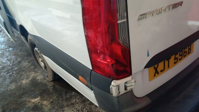 MERCEDES BENZ SPRINTER