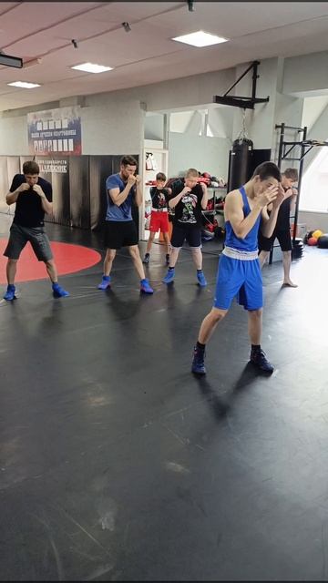 Школа ближнего боя. #shorts
