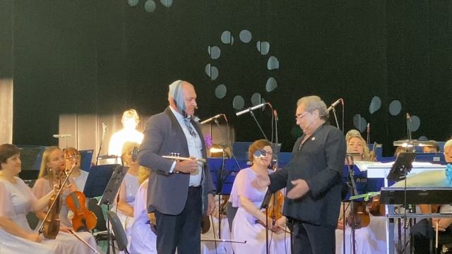Тёплая атмосфера на концерте в Ялте