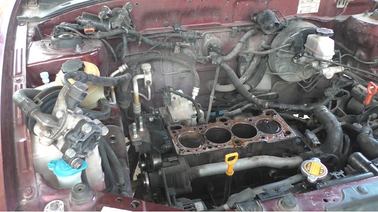 Перегрели двигатель пробило прокладку ГБЦ на Hyundai Accent 1,5 Хендай Акцент 2008 2часть