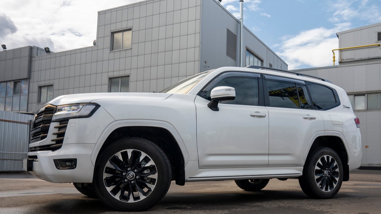 TOYOTA LAND CRUISER 300 с электропорогами фирмы ATS 🔥🔥🔥