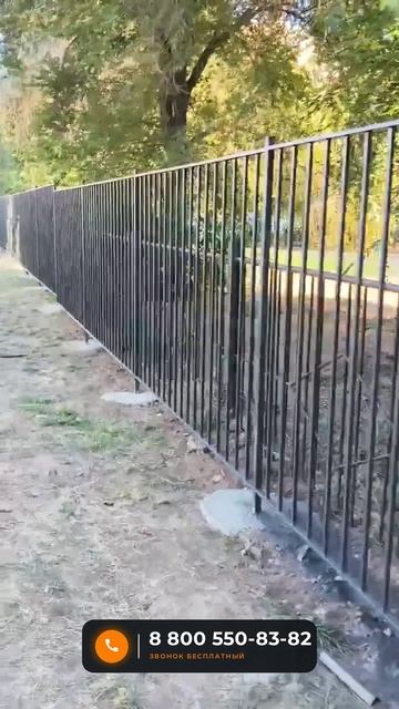 Забор из сварных секций и распашные ворота, Волгоград
