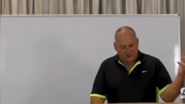 Иэн Клейтон