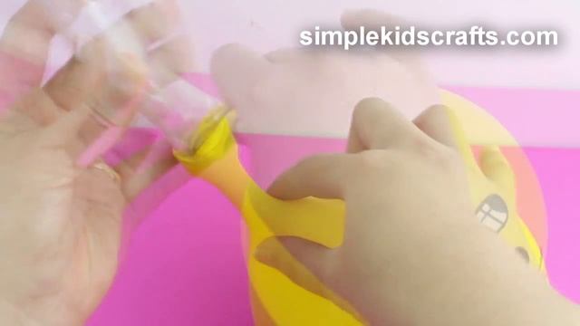 Как сделать сквиши-эмодзи, который держит форму