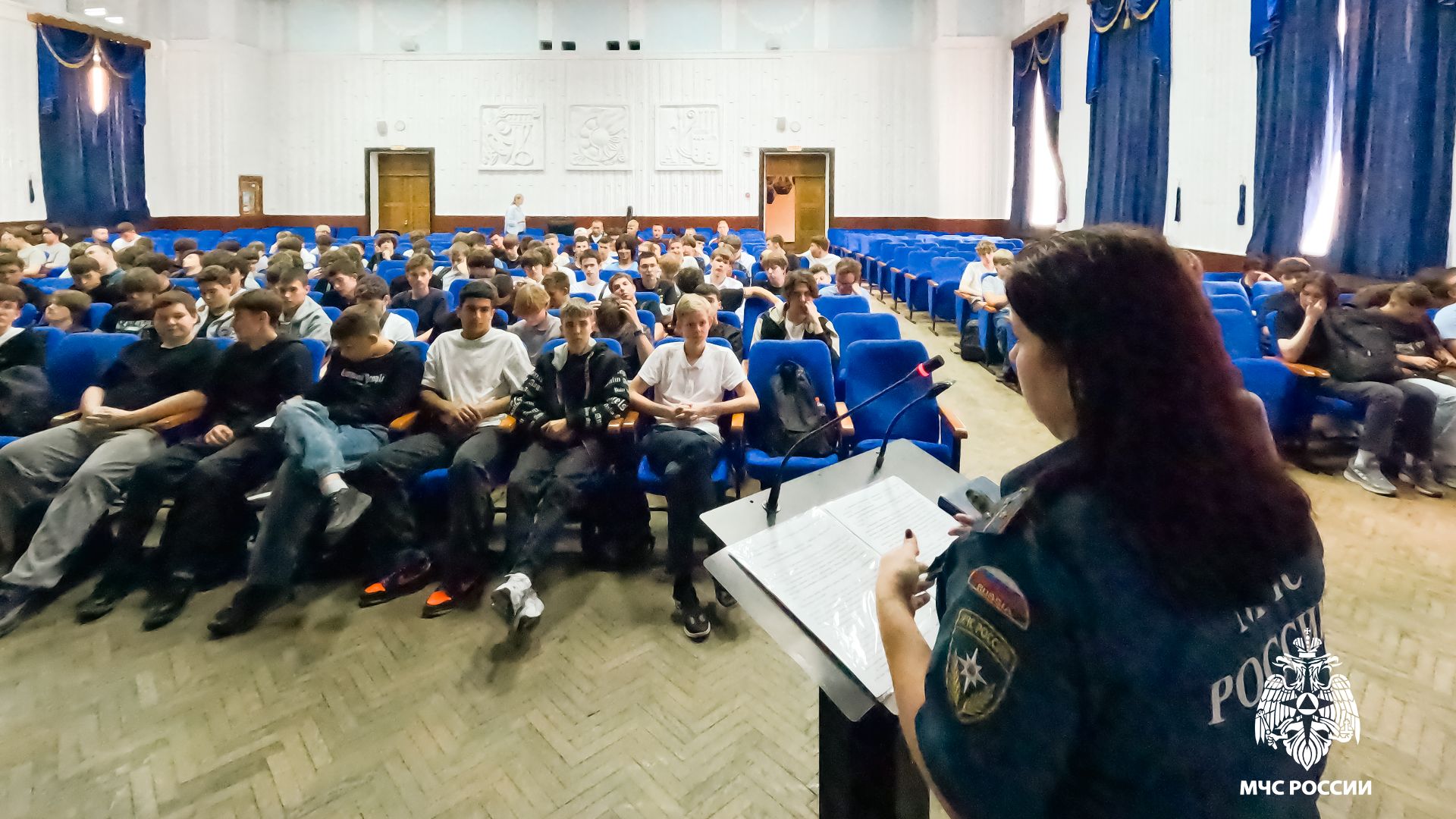 Лекция о правилах безопасного поведения для студентов Краснодарского машиностроительного колледжа