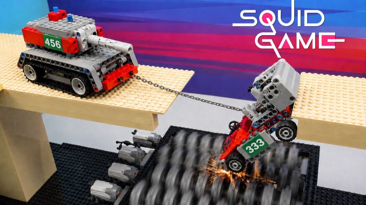 Кальмары играют в перетягивание каната, но машинки LEGO - это ИГРОК!